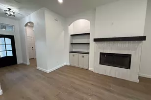 192 Lakeview Cir, Pilot Point, TX 76258 - Photo 13