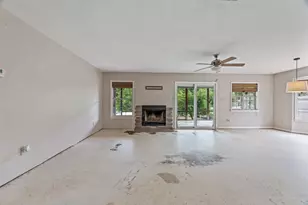 4013 Cherokee Ct, Granbury, TX 76048 - Photo 5