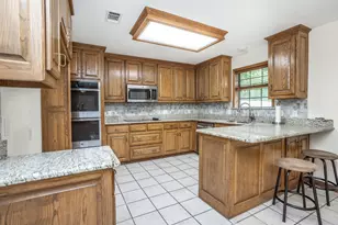 292 Old Spanish Trail, Valley View, TX 76272 - Photo 11