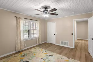 414 W Doyle St, Granbury, TX 76048 - Photo 23