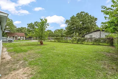 690 S Fifth Avenue, Stephenville, TX 76401 - Photo 23