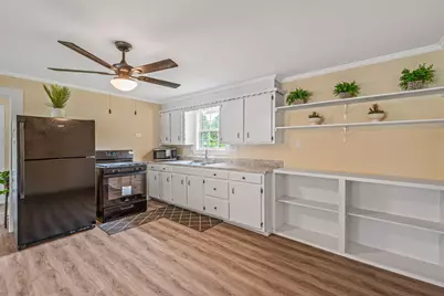 690 S Fifth Avenue, Stephenville, TX 76401 - Photo 11