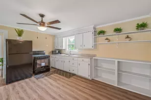 690 S 5th Ave, Stephenville, TX 76401 - Photo 11