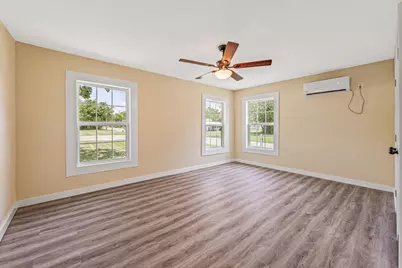 690 S Fifth Avenue, Stephenville, TX 76401 - Photo 13