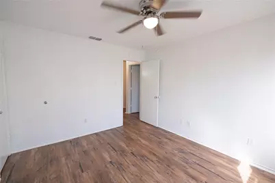 1912 Dorothy Lane #1914, Fort Worth, TX 76107 - Photo 11