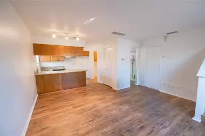 1912 Dorothy Lane #1914, Fort Worth, TX 76107 - Photo 7