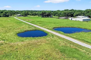 12041 Bell Rd, Pilot Point, TX 76258 - Photo 35