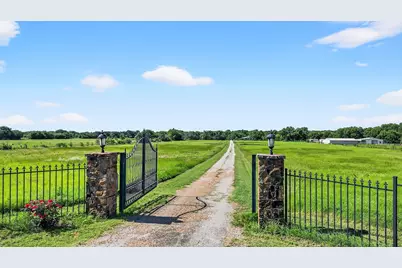 12041 Bell Road, Pilot Point, TX 76258 - Photo 33