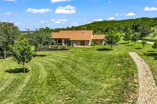 1510 Balcones Ln, Possum Kingdom Lake, TX 76449 - Photo 5