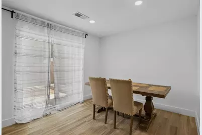 2304 Spanish Trail, Irving, TX 75060 - Photo 11