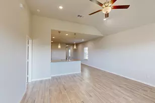 7317 Spicebush Dr, Denton, TX 76249 - Photo 23