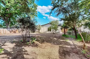 1105 Ryan Ave, Carrollton, TX 75006 - Photo 35