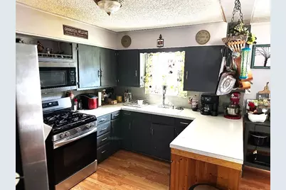 507 S Colorado Street, Whitney, TX 76692 - Photo 5