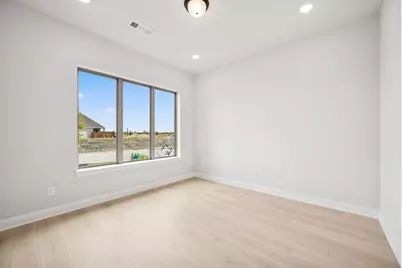 9512 Dahlia Boulevard, Mesquite, TX 75126 - Photo 7