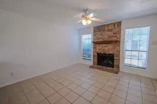 1032 McKinley St, Benbrook, TX 76126 - Photo 9