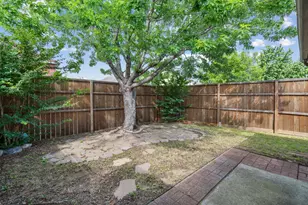 2145 Chapman Dr, Carrollton, TX 75010 - Photo 39