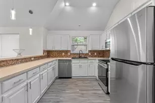 2145 Chapman Dr, Carrollton, TX 75010 - Photo 15