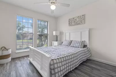 2145 Chapman Drive, Carrollton, TX 75010 - Photo 33