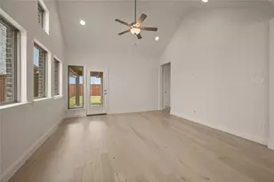 920 Apeldoorn Trl, Little Elm, TX 75068 - Photo 9