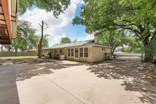 631 N Robinson Dr, Robinson, TX 76706 - Photo 15