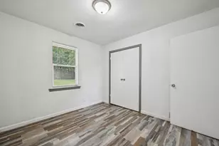 3736 Layton Ave, Haltom City, TX 76117 - Photo 15