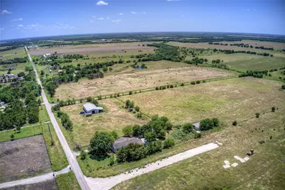 718 County Road 1063, Greenville, TX 75401 - Photo 9