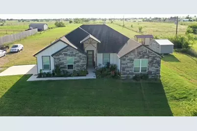 351 Mesa Ridge, Decatur, TX 76234 - Photo 3