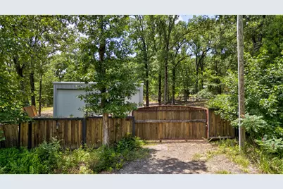 136 Kings Row, Malakoff, TX 75148 - Photo 1