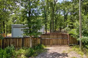 136 Kings Row, Malakoff, TX 75148 - Photo 1