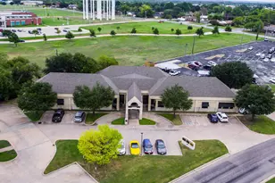 3305 N Calais Dr, Sherman, TX 75090 - Photo 1