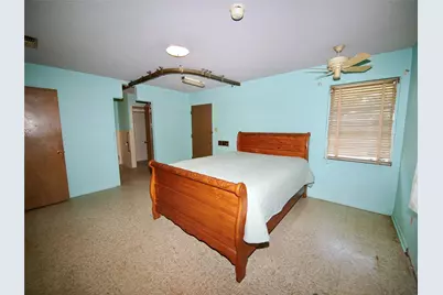 1441 Brazos Street, Graham, TX 76450 - Photo 21