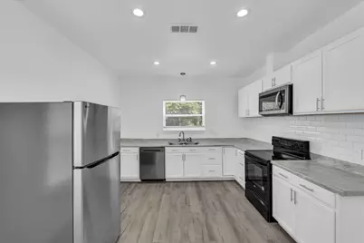 1215 Kellum Street, Waco, TX 76704 - Photo 11