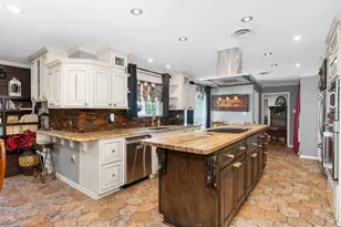 6079 Wonder Dr, Fort Worth, TX 76133 - Photo 11