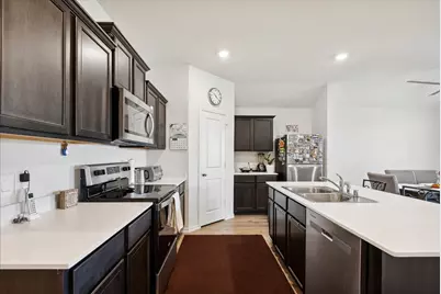 710 Primrose Lane, Pilot Point, TX 76258 - Photo 5