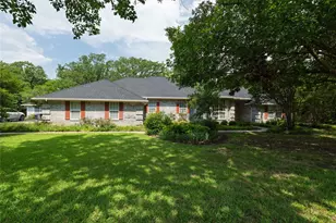 331 Co Rd 3418, Bridgeport, TX 76426 - Photo 1