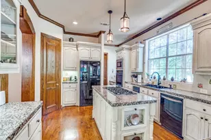 8124 Greensboro Dr, Plano, TX 75025 - Photo 9