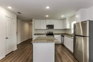 2906 Emma Ln, Mabank, TX 75147 - Photo 5