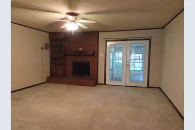 3112 Eastland Avenue, Greenville, TX 75402 - Photo 3