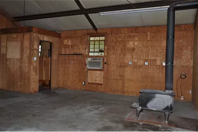 295 County Road 2100, Meridian, TX 76665 - Photo 15