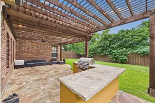 2407 Laguna Ln, Arlington, TX 76012 - Photo 25