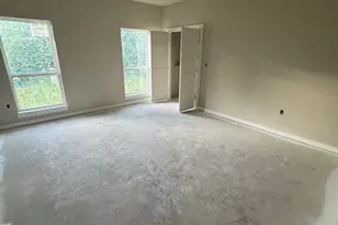 1011 Holden St, Glen Rose, TX 76043 - Photo 3