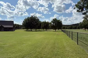 1922 Burkett Ct, Cleburne, TX 76033 - Photo 31