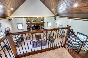 1922 Burkett Ct, Cleburne, TX 76033 - Photo 15