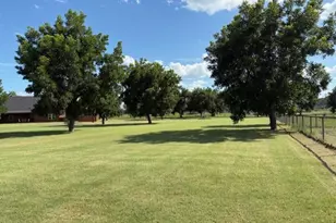 1922 Burkett Ct, Cleburne, TX 76033 - Photo 29