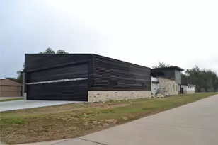 9003 King Air Dr, Granbury, TX 76049 - Photo 11