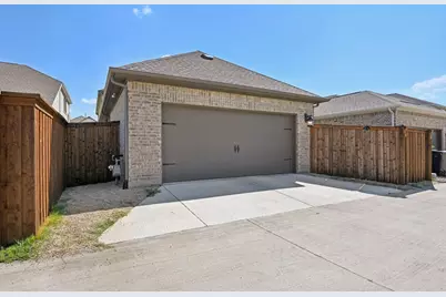 1425 Eden Valleywood Way, Arlington, TX 76005 - Photo 33