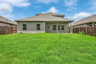 16721 Porterfield Lane, Justin, TX 76247 - Photo 31