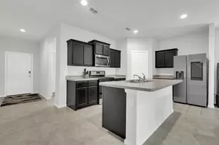 16721 Porterfield Ln, Justin, TX 76247 - Photo 5