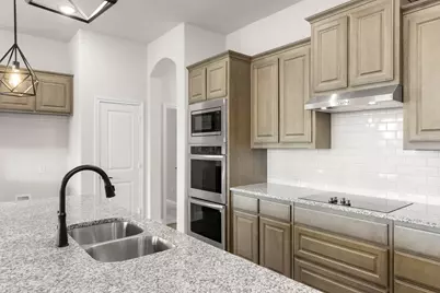 713 Seahawk Street, Joshua, TX 76058 - Photo 3