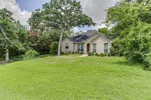 4901 Hidden Oaks Ln, Arlington, TX 76017 - Photo 37